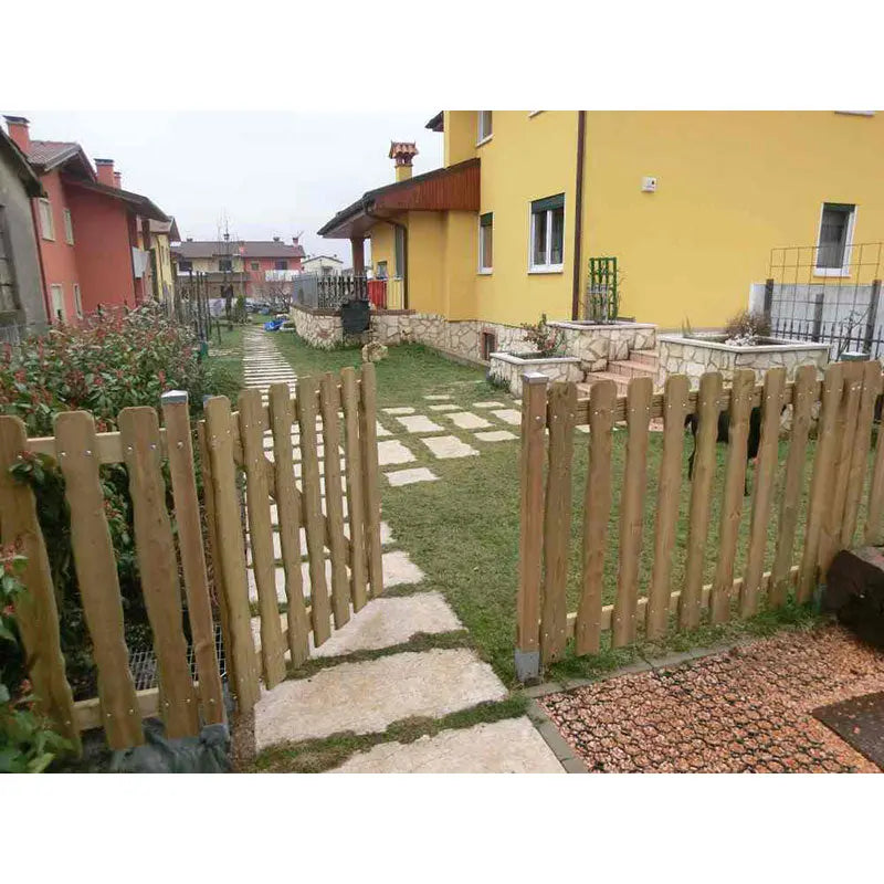 CANCELLETTO A ELEMENTI IN LEGNO DI PINO IMPREGNATO Brico Pali Legno by Holz Brenz srl